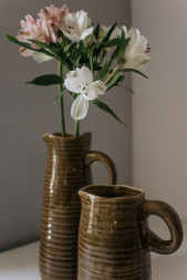 Ваза-кувшин керамический Коричневый цветок высота 20 см